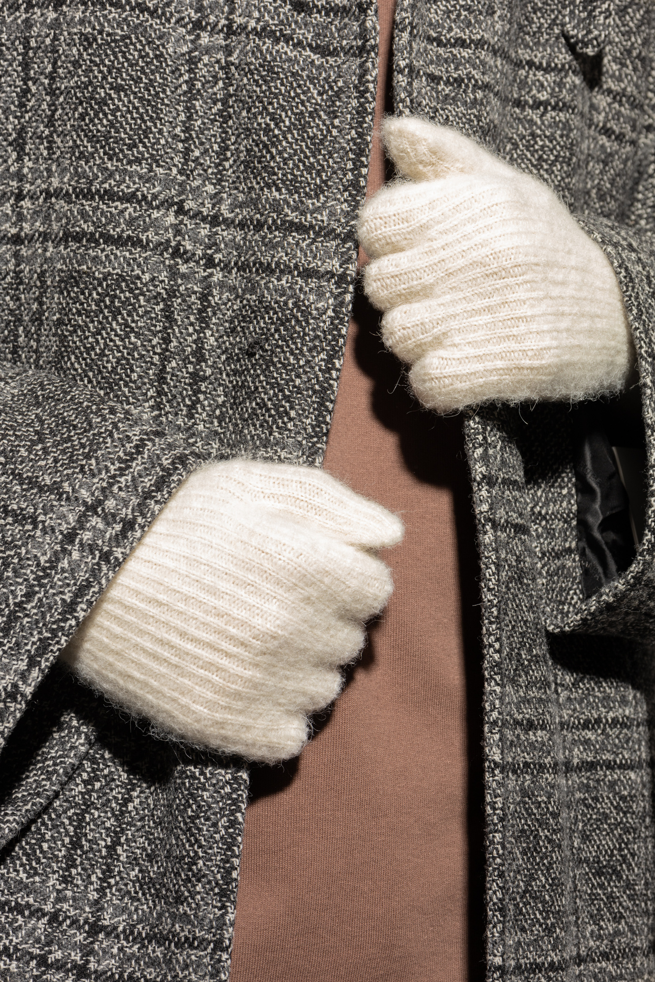 【送料&関税込】Jacquemus Grosgrain Wool Gloves Jacquemus Grosgrain Wool Gloves | italist